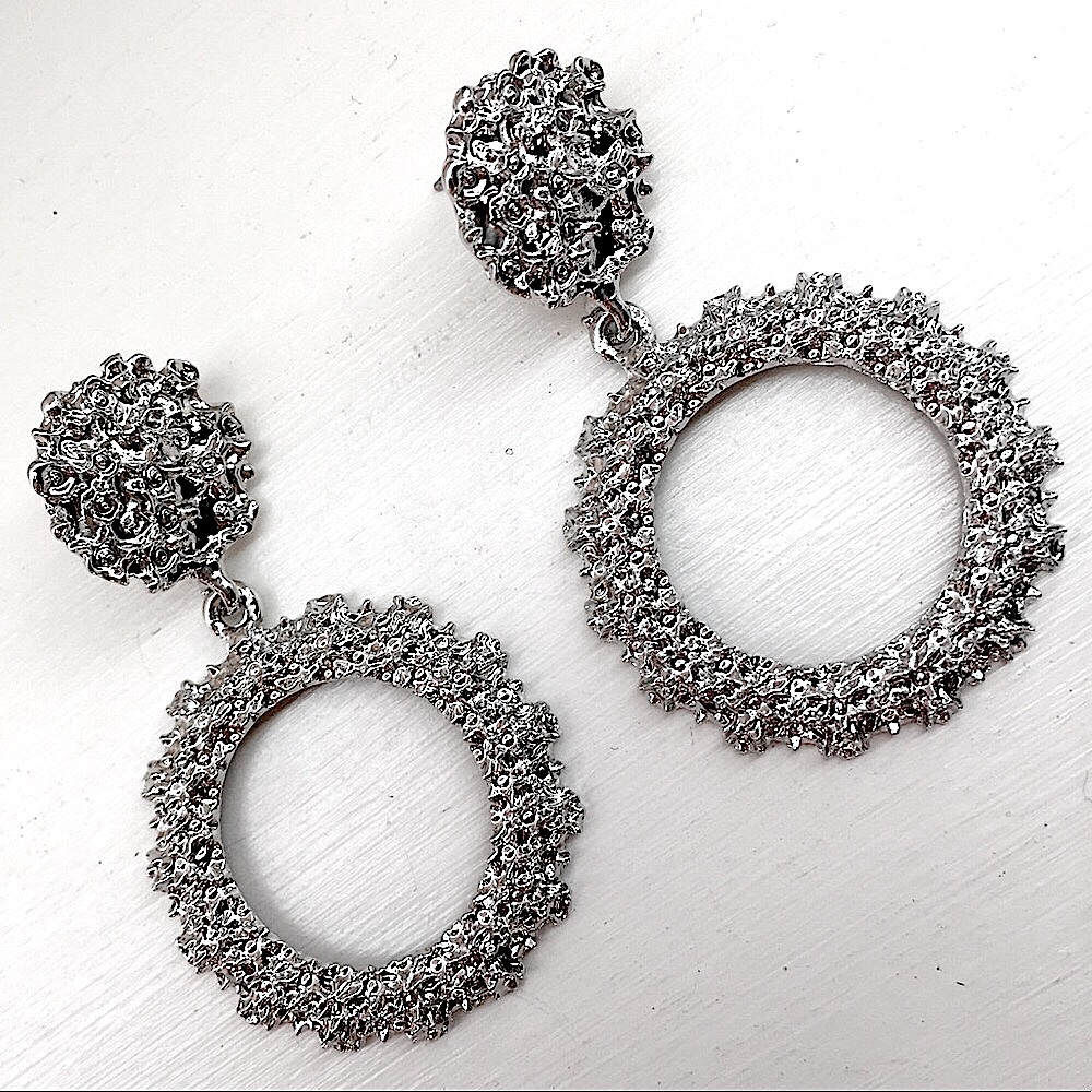 🆑10/$25🆑𝗖𝗟𝗘𝗔𝗥𝗔𝗡𝗖𝗘 Big Round Silver Dangle Earrings NEW - Picture 5 of 9